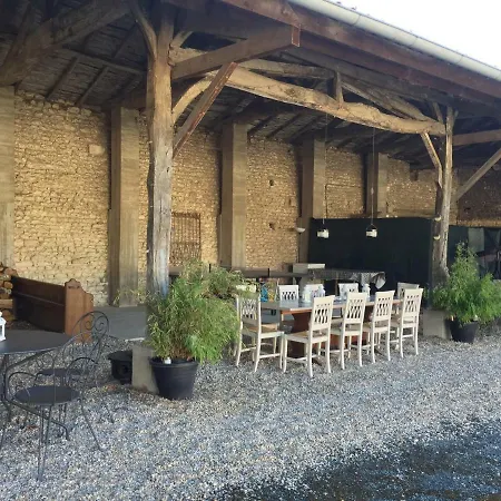 Old Cognac Distillery בית הארחה Pérignac